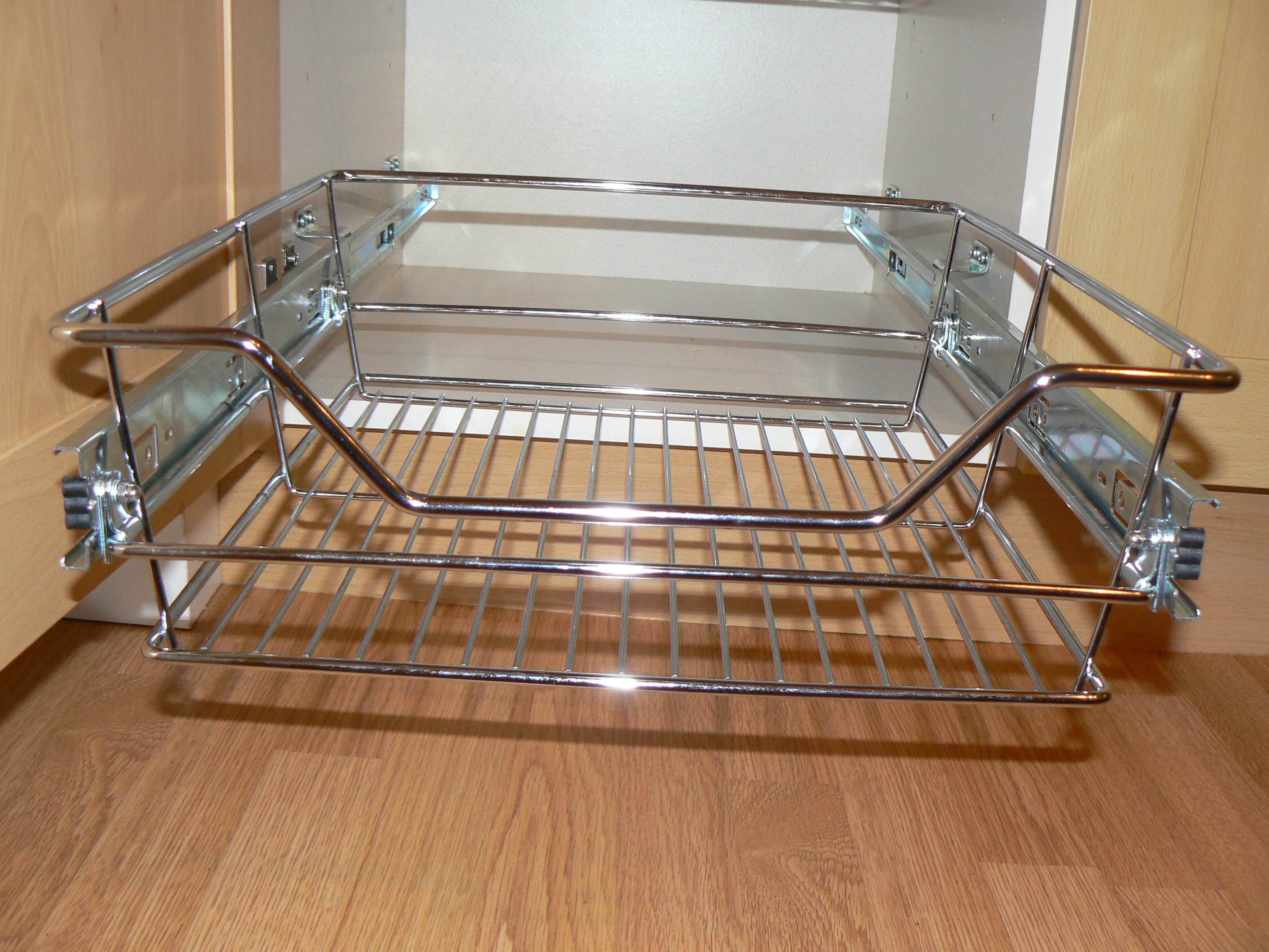 pull out wire baskets for kitchen wall units